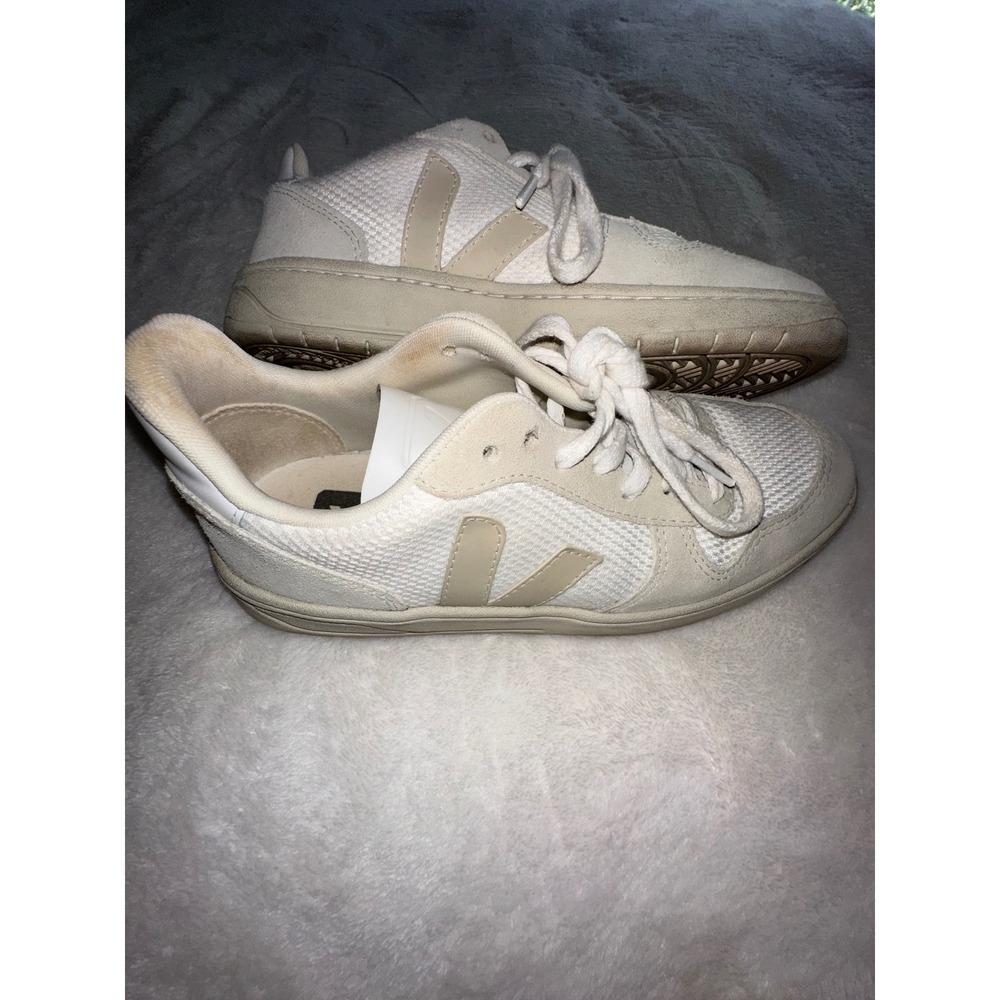 Veja Women's Sneakers Size 38 Cream White Casual Shoes